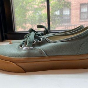 Vans Authentic Duck Green Gum Ankle-High Canvas Skateboarding Shoe Size 6.5M